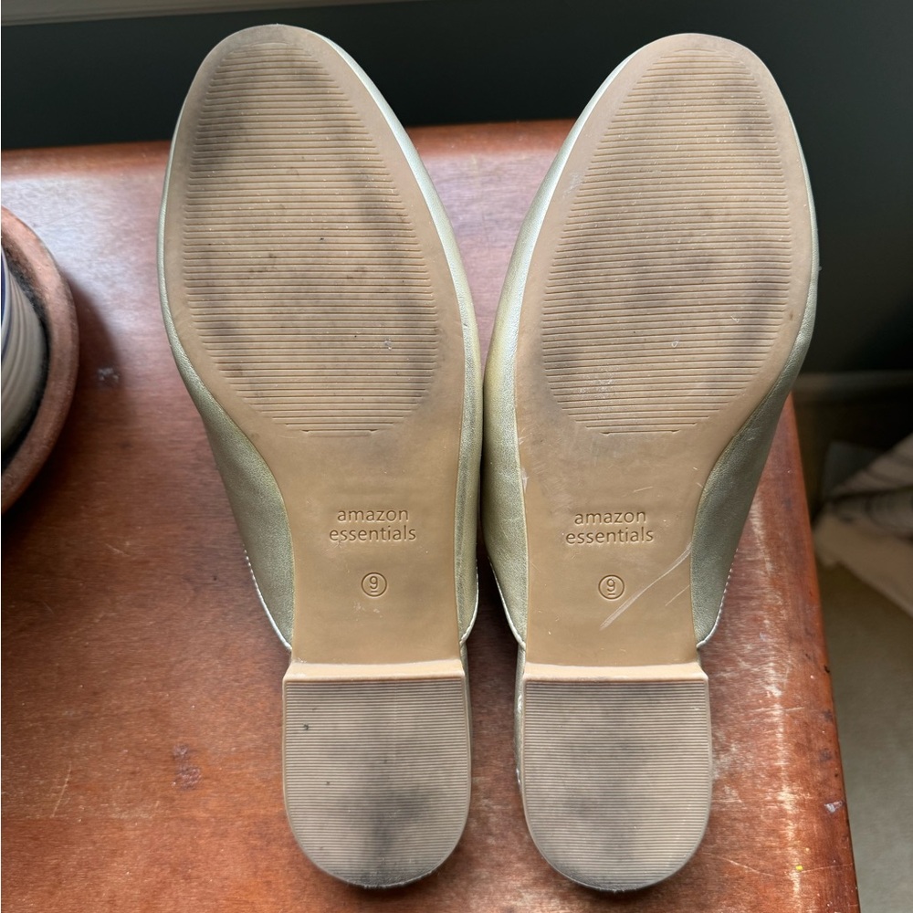 Metallic Gold Horsebit Mules Neutral 9 Women’s NWOT - Picture 4 of 5
